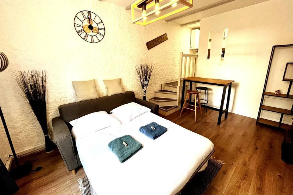 Apartment Studio En Plein Coeur De La Vieille *